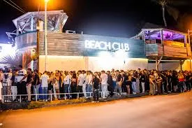 Actualité pour les vacances d'août : sorties de nuit et concerts avec chauffeur disponible, Sainte-Marie, Felix Transports